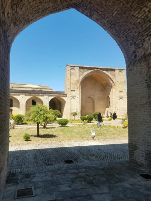 به مناسبت روز جهانی موزه و میراث فرهنگی انجام شد: بازدید دانشجویان پردیس از مجموعه تاریخی فرح آباد ساری