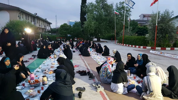 برگزاری مراسم افطار دانشجویان در پردیس فاطمه الزهراء(س)ساری 8