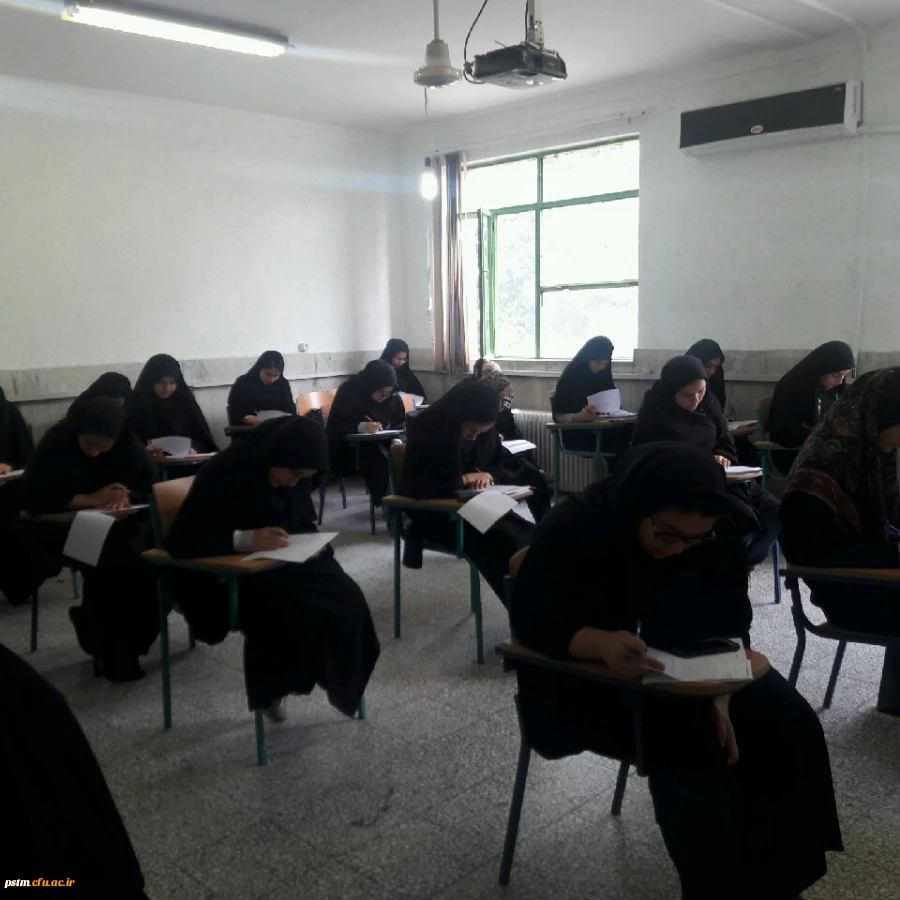 برگزاری آزمون کتاب "مهارت های دوران دانشجوئی و تربیت معلم" در پردیس