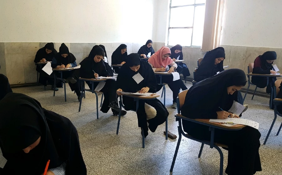 آغاز امتحانات نیمسال دوم سال تحصیلی 98-97 4