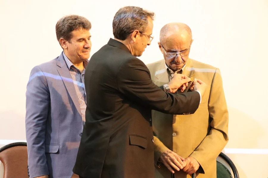 گزارش سفر یک روزه معاونت پژوهش و فناوری دانشگاه فرهنگیان، دکتر طاهری نیا به استان مازندران، تیرماه 98 10