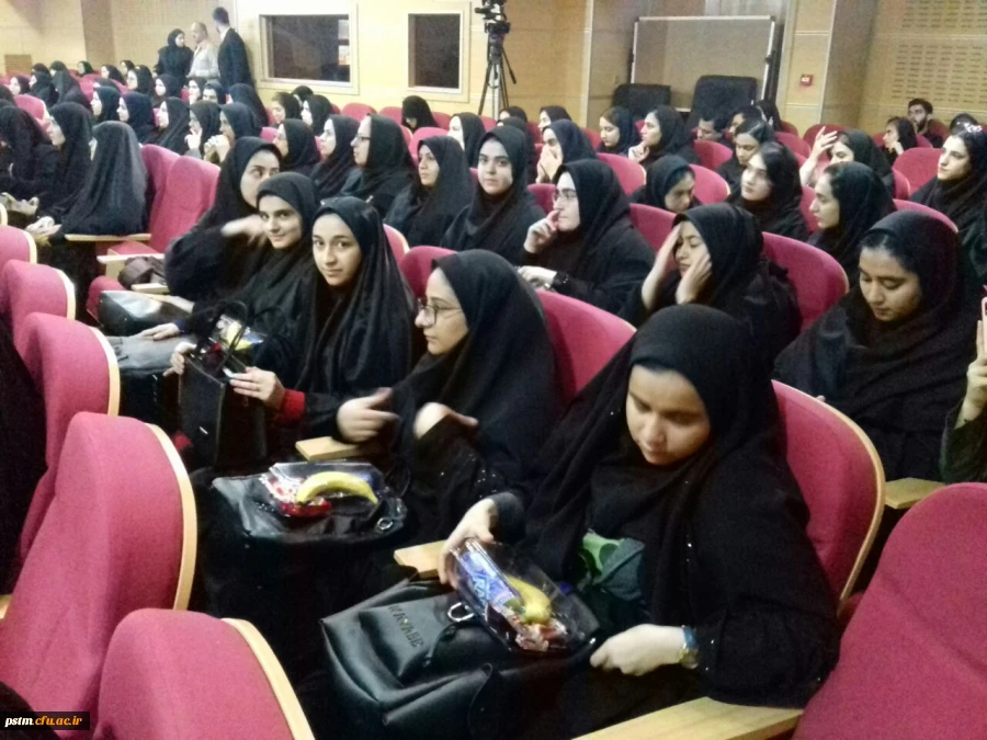 حضور دانشجومعلمان بسیجی پردیس فاطمه الزهراء (س) دانشگاه فرهنگیان مازندران در مراسم خاطره گویی همسران سرداران شهید دفاع مقدس