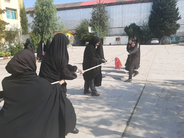 برگزاری ایستگاه معلم و سلامتی به مناسبت روز جهانی معلم 