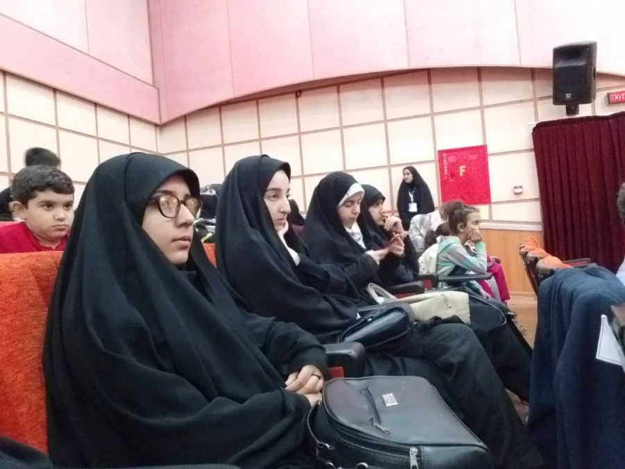 شرکت دانشجومعلمان پردیس در بیست و دومین جشنواره ی بین المللی قصه گویی