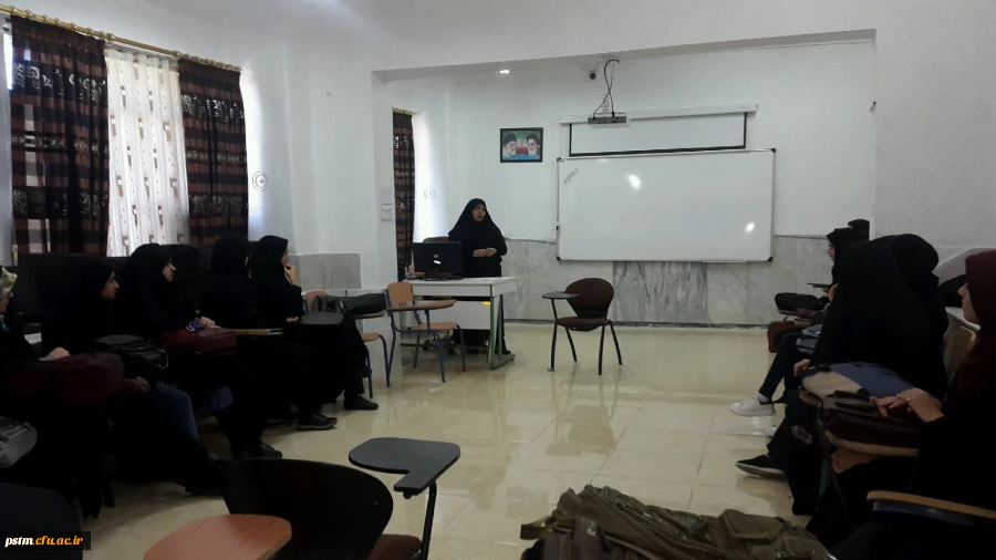 برگزاری جلسه توجیهی و کارگاه آموزشی «بهداشت روان» توسط مشاور پردیس با دانشجومعلمان ورودی 98