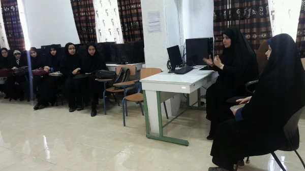 برگزاری جلسه توجیهی و کارگاه آموزشی «بهداشت روان» توسط مشاور پردیس با دانشجومعلمان ورودی 98