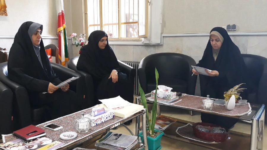 نشست صمیمی سرپرست پردیس با نماینده جمعیت هلال احمر شهرستان ساری