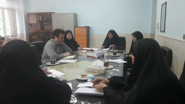 جلسه مسئولین پردیس با اعضای شورای صنفی-رفاهی دانشجویان