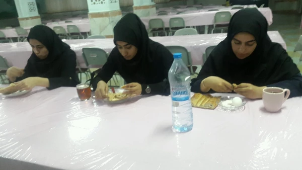 برگزاری نمایشگاه کتاب، دمنوش ها و صبحانه سالم به مناسبت هفته بهداشت روان