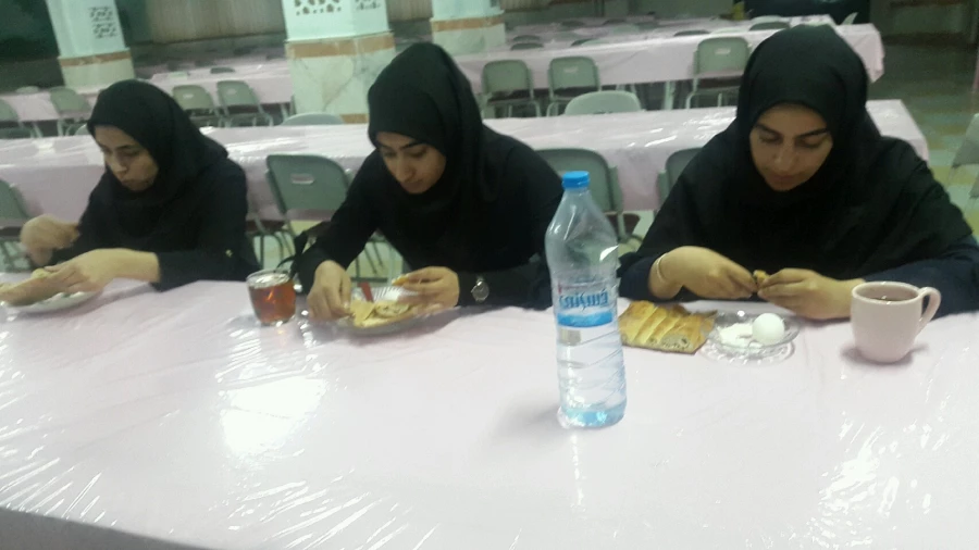 برگزاری نمایشگاه کتاب، دمنوش ها و صبحانه سالم به مناسبت هفته بهداشت روان