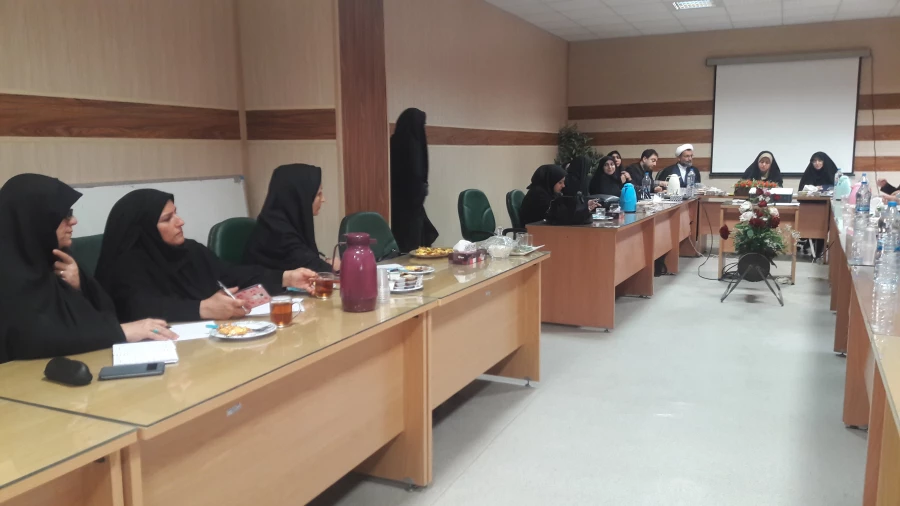 برگزاری جلسه شورای پردیس 5