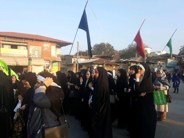 حضور دانشجومعلمان پردیس فاطمه الزهرا( س) ساری در اجتماع بزرگ بیعت با امام عصر( عج ) در محوطه امام زاده یحیی ساری