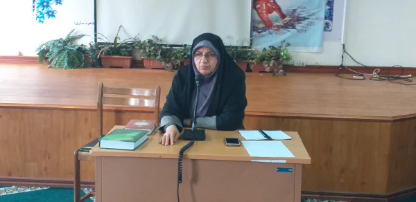 برگزاری نشست صمیمی سرپرست پردیس با دانشجویان در نمازخانه