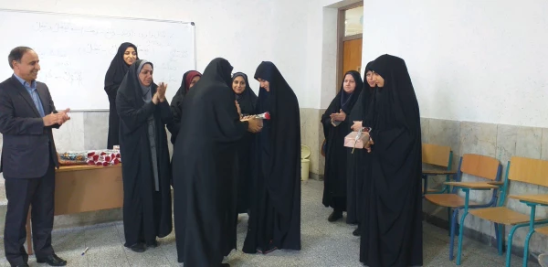 حضور رئیس دانشگاه فرهنگیان مازندران و مسئولان پردیس در کلاس های آموزشی به مناسبت روز دانش