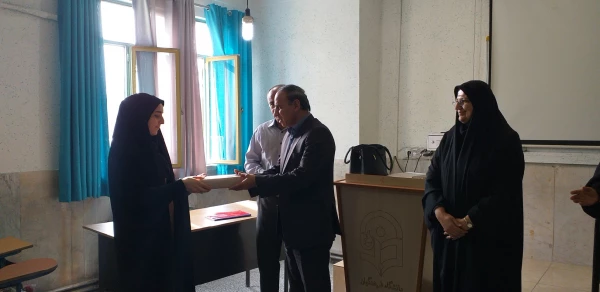 حضور رئیس دانشگاه فرهنگیان مازندران و مسئولان پردیس در کلاس های آموزشی به مناسبت روز دانش