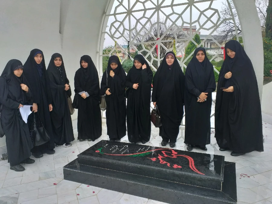 برگزاری کرسی آزاد اندیشی به مناسبت هفته ی وحدت حوزه و دانشگاه در پردیس