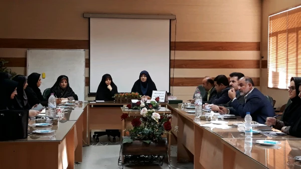 برگزاری نشست استادان راهنما و مدیران مدارس کارورزی در پردیس