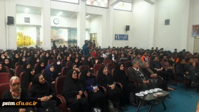 حضور سرپرست، کارکنان و دانشجومعلمان پردیس در مراسم جشنواره تولید محتوای الکترونیکی در پردیس دکتر شریعتی