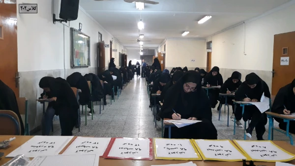 بازدید رییس دانشگاه فرهنگیان مازندران از جلسه امتحان نیمسال اول سال تحصیلی 99-1398 پردیس