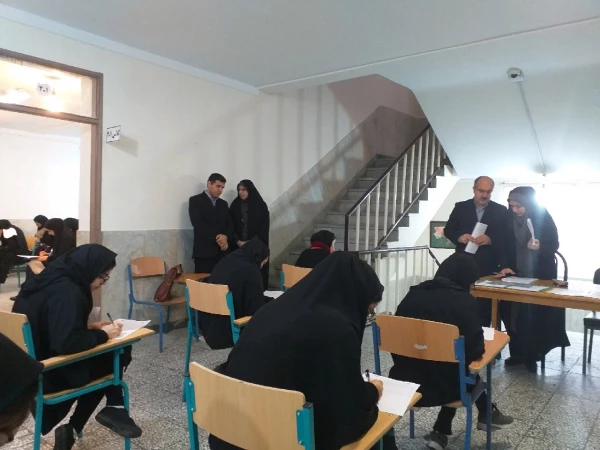بازدید مسئول نظارت دانشگاه فرهنگیان مازندران از امتحانات نیمسال اول سال تحصیلی 99-1398 پردیس