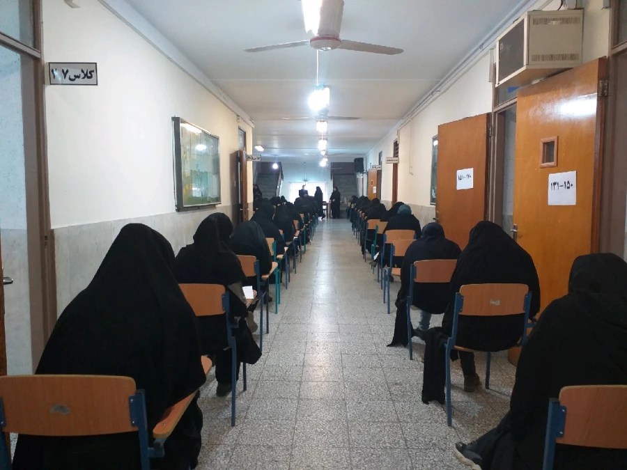 بازدید مسئول نظارت دانشگاه فرهنگیان مازندران از امتحانات نیمسال اول سال تحصیلی 99-1398 پردیس