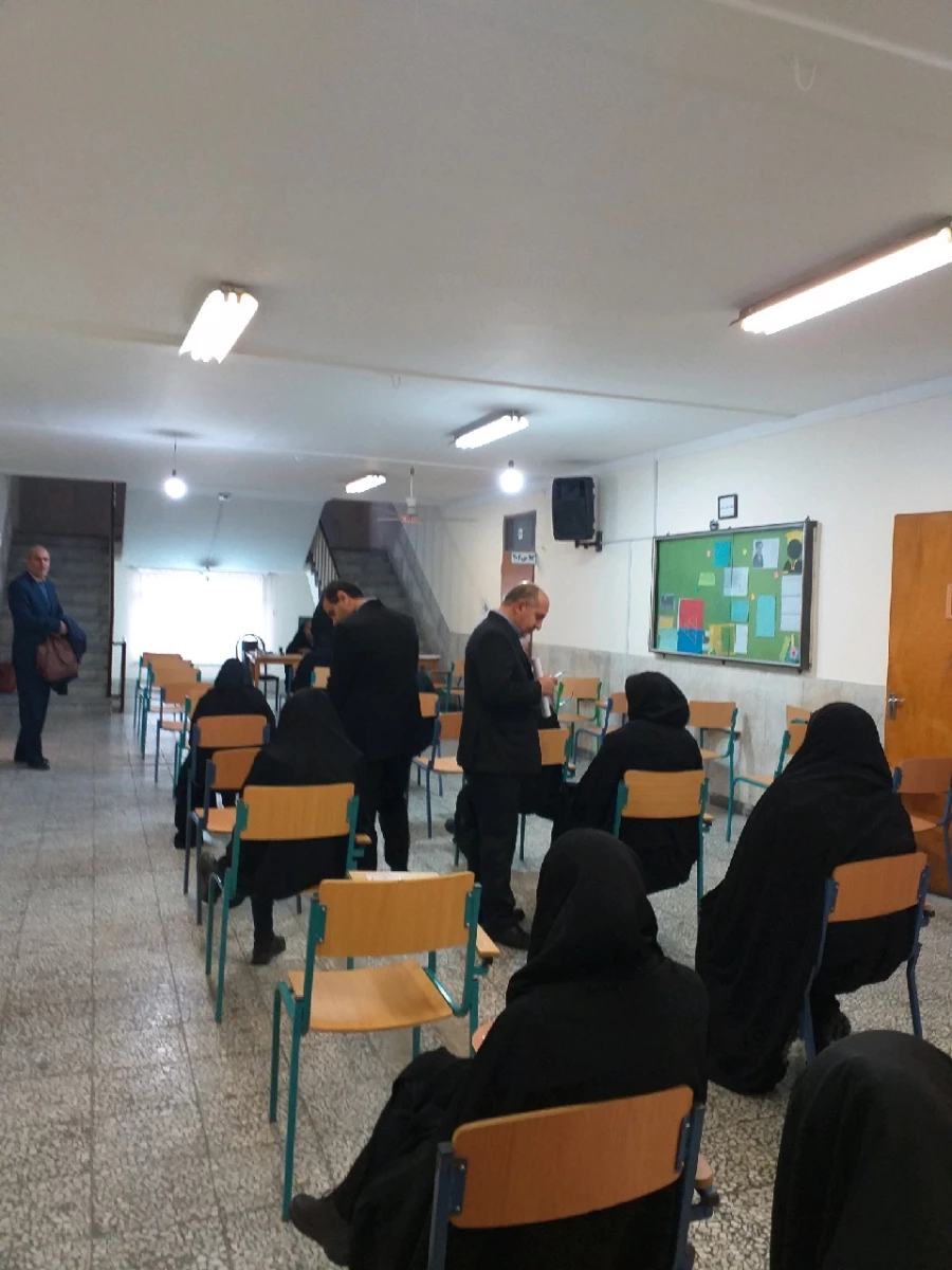 بازدید مسئول نظارت دانشگاه فرهنگیان مازندران از امتحانات نیمسال اول سال تحصیلی 99-1398 پردیس
