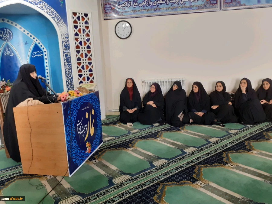 حضور دانشجومعلمان در مراسم سخنرانی خانم دکتر تجلی به مناسبت چهل و یکمین سالگرد شکوهمند پیروزی انقلاب اسلامی ایران در اداره کل آموزش و پرورش 2