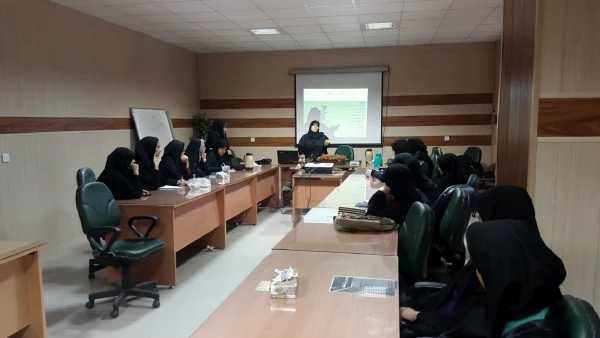 برگزاری کارگاه مهارت های ارتباط موثر در سالن کنفرانس پردیس 4