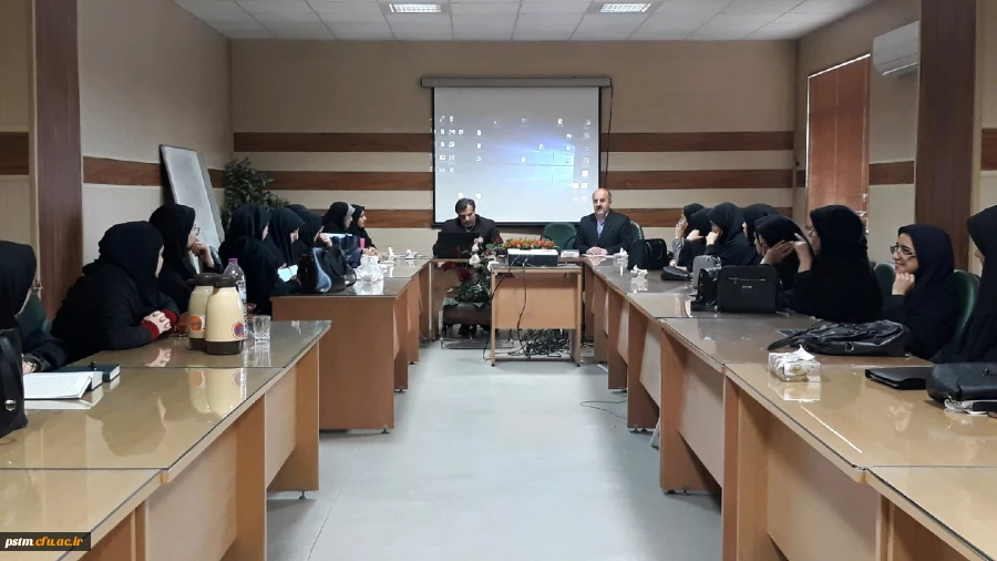 برگزاری کارگاه مشاوره پژوهشی در سالن کنفرانس پردیس 2