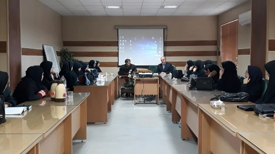 برگزاری کارگاه مشاوره پژوهشی در سالن کنفرانس پردیس 4