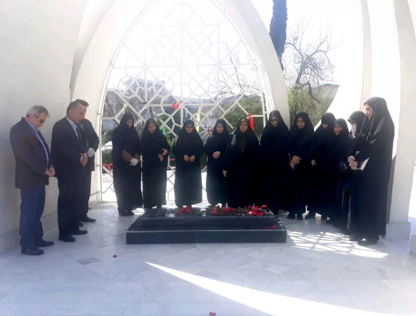 غبارروبی از مزار شهید گمنام پردیس به مناسبت بزرگداشت یادواره شهید گمنام 2