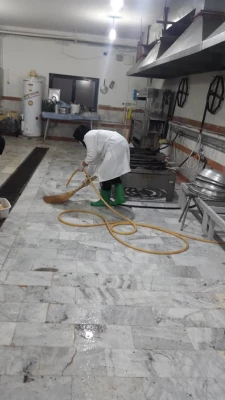 اجرای طرح ضدعفونی  و میکروب زدایی پردیس در جهت پیشگیری از ویروس کرونا 12