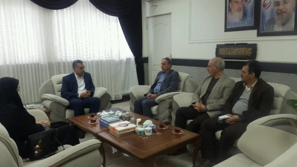 دیدار جناب آقای دکتر اسلامی راد ریاست محترم دانشگاه فرهنگیان استان مازندران  به همراه سرکار خانم دکتر دابویی، سرپرست پردیس فاطمه الزهراء(س) و رئیس دانشگاه فنی حرفه ای ساری با مدیرکل آموزش و پرورش مازندران و تبریک انتصاب ایشان 2