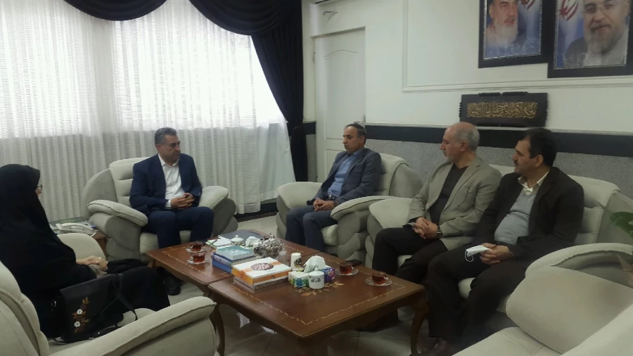 دیدار جناب آقای دکتر اسلامی راد ریاست محترم دانشگاه فرهنگیان استان مازندران  به همراه سرکار خانم دکتر دابویی، سرپرست پردیس فاطمه الزهراء(س) و رئیس دانشگاه فنی حرفه ای ساری با مدیرکل آموزش و پرورش مازندران و تبریک انتصاب ایشان 2