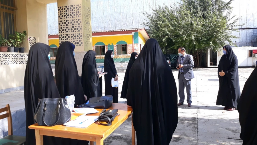 بازدید مدیر امور پردیس های مازندران از روند برگزاری مصاحبه داوطلبان ورود به دانشگاه فرهنگیان در پردیس فاطمه الزهراء(س) ساری 2